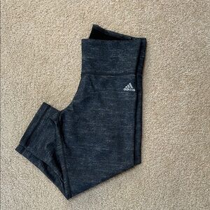 Adidas Cropped Charcoal Marbled Gray Leggings Capri length -Size Small
